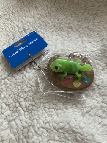 디즈니 판타지 스프링스 라푼젤 파스칼 빛나는 완구