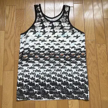 구제 의류 Escher 탱크탑
