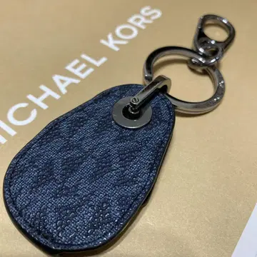 마이클코어스 MICHAEL KORS 오프너 포함 키링 키링