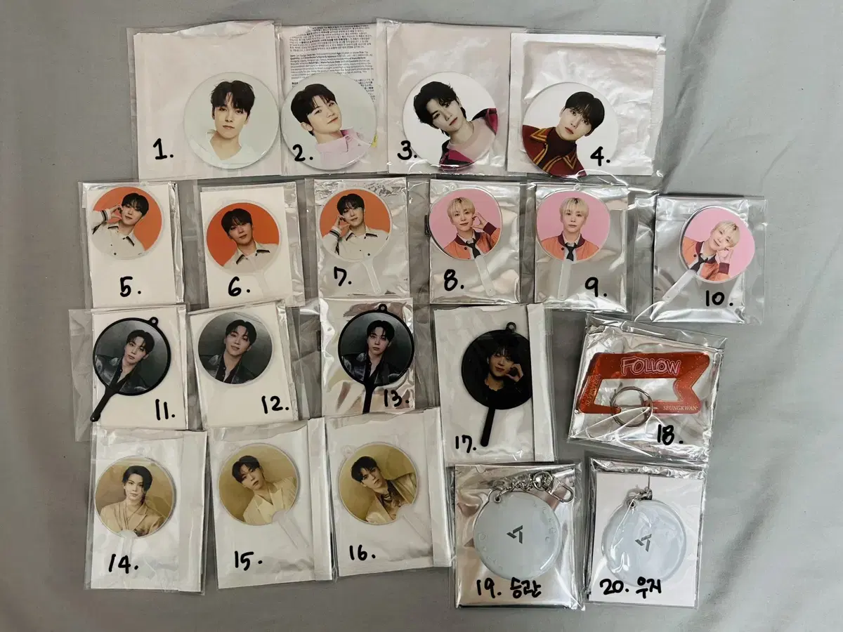 Seventeen Seungkwan Woozi Vernon Mini Wuchiwa Picket Keyring Can Badge Carabiner Cover Keyring