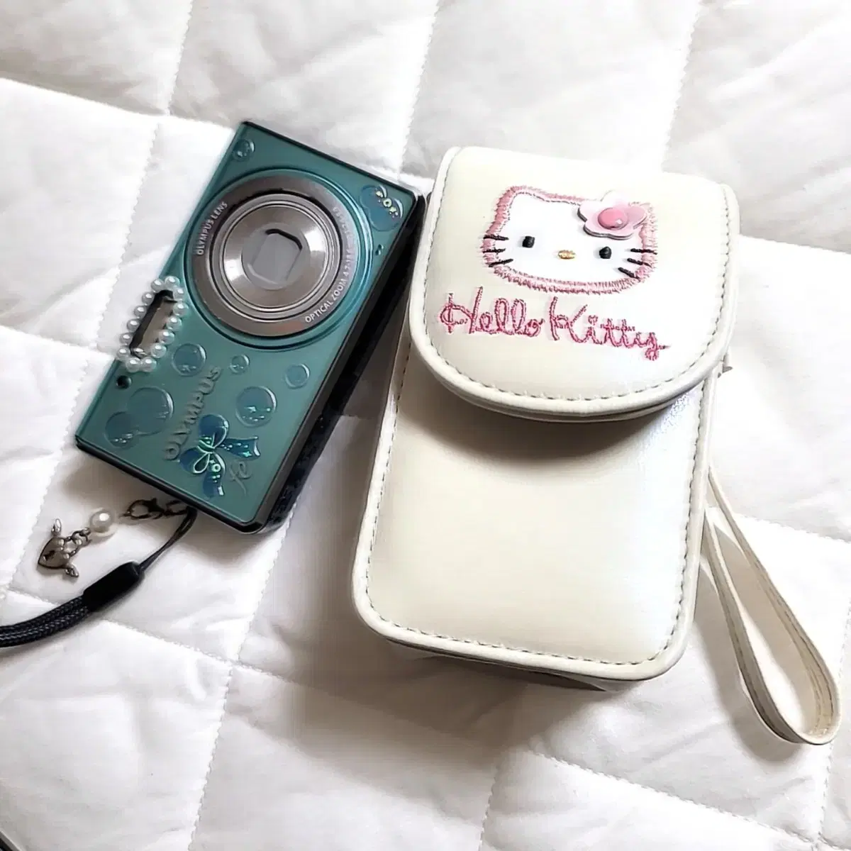 고전키티 카오하나 디카파우치 휴대폰파우치 수납 1997 키티