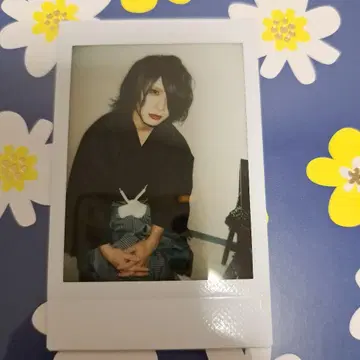 흠집 라이무 씨 폴라로이드