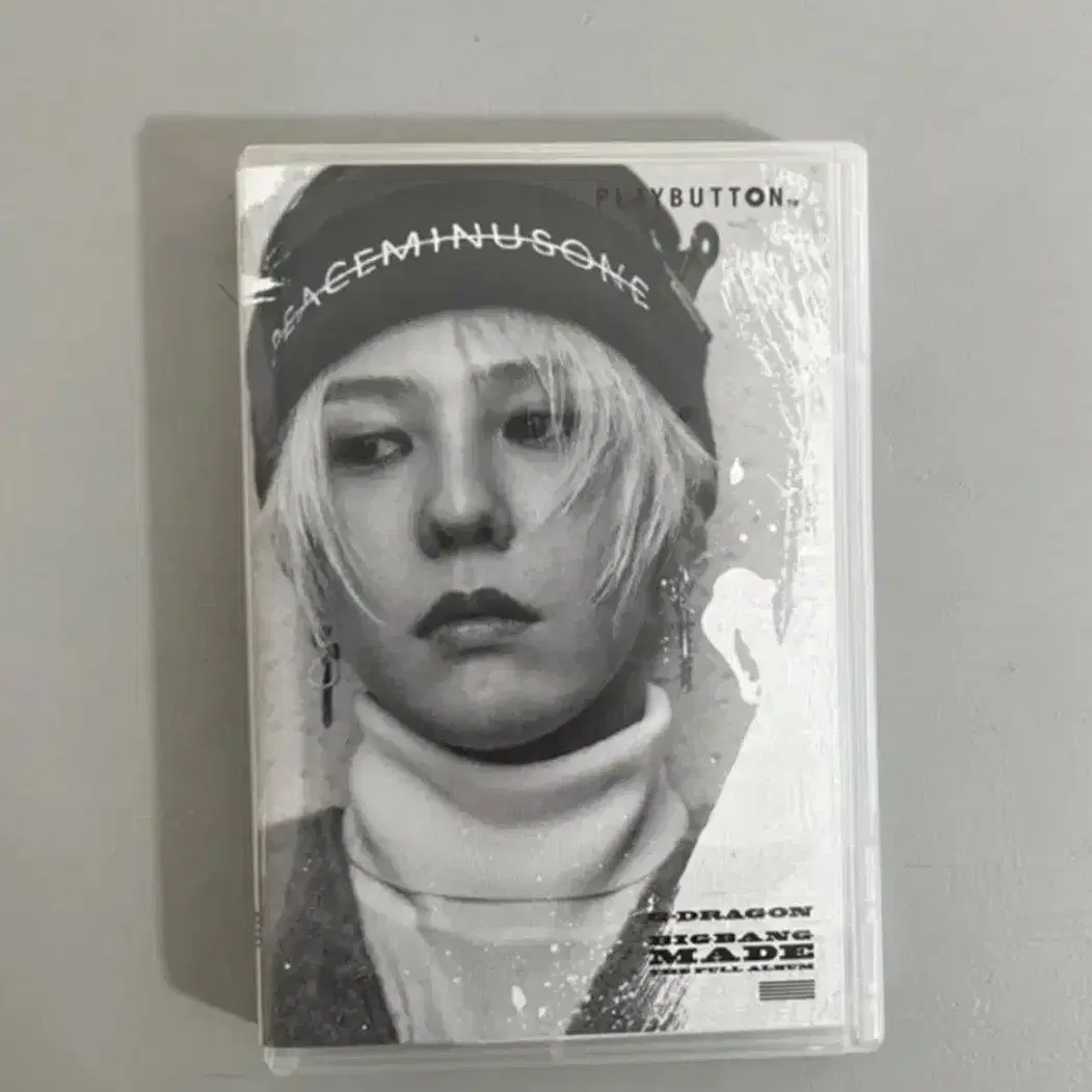 BIGBANG G-DRAGON プレイボタン　MADE 無題 Amazon.co.jp: MADE(PLAYBUTTON)(初回生産限定)(G-DRAGON Ver