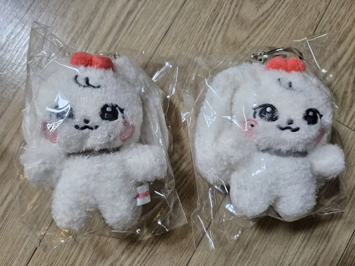 아이브 미니브팝업 4번 굿즈 10cm 키링 체리 판매중