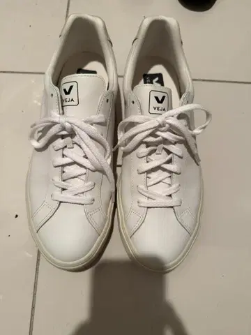 VEJA 화이트 가죽 스니커즈 ESPLAR 43 28cm 흰색