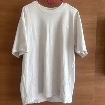 노스페이스 화이트 티셔츠 XL