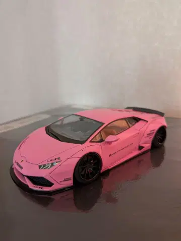 LIBERTYWALK 람보르기니 우라칸 프라모델 1/2 완제품