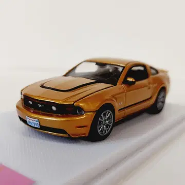 1/64 그린 라이트 머스탱 레어 캐스트 5.0 GT