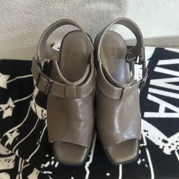 AZUL BY MOUSSY 통굽 샌들 M 사이즈