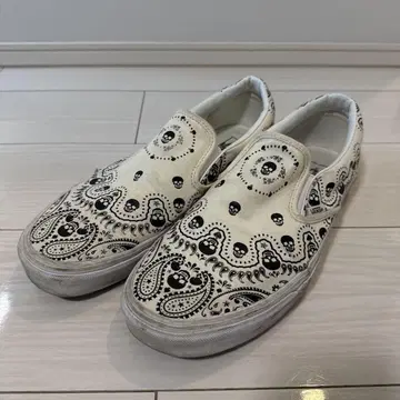 VANS 반스 클래식 슬립온 반다나 페이즐리 화이트 28.5CM