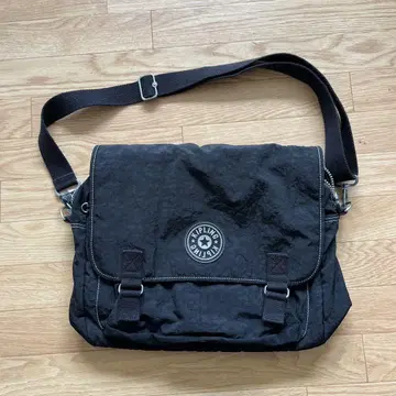 Kipling 블랙 숄더백 빅 사이즈 새상품급