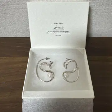 소와리 실버 스네이크 귀걸이 펄 장식