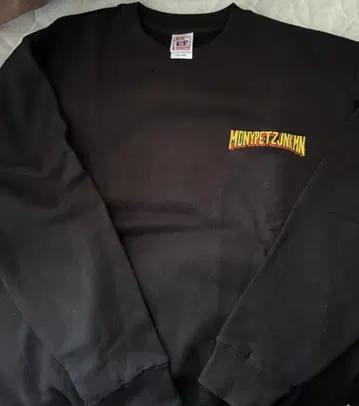 monypetzjnkmn YENTOWN 맨투맨