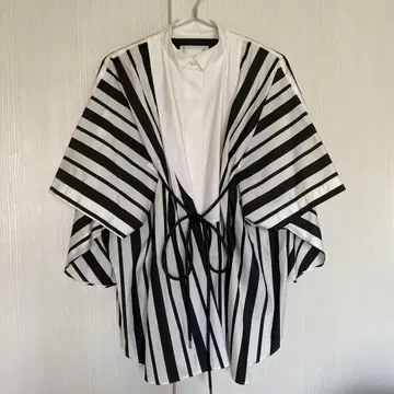 Sacai 사카이 스트라이프 태국 허리 셔츠