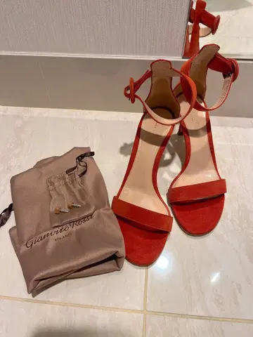 Gianvito Rossi 지안비토 로시 오렌지 샌들 37