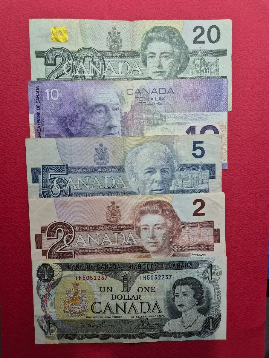 캐나다 지폐 5가지 38달러 | 브랜드 중고거래 플랫폼, 번개장터