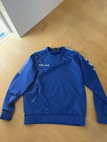 KELME 파란색 긴팔 맨투맨 XL 사이즈