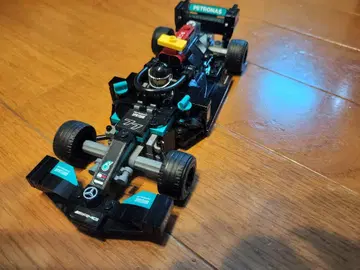레고 메르세데스 AMG F1 W12 E 퍼포먼스