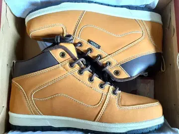 Vans 브라운 하이컷 스니커즈