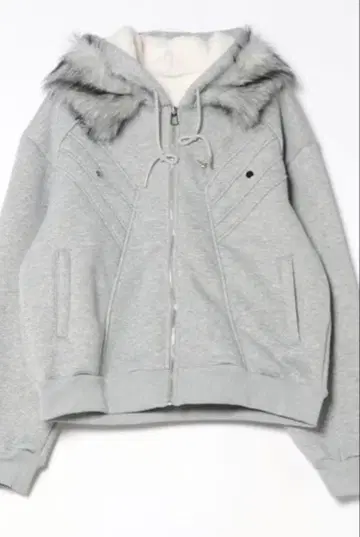 chikashitsu+ 퍼 후드티