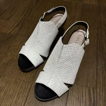 LuLuca step 편안함 웨지 힐 샌들