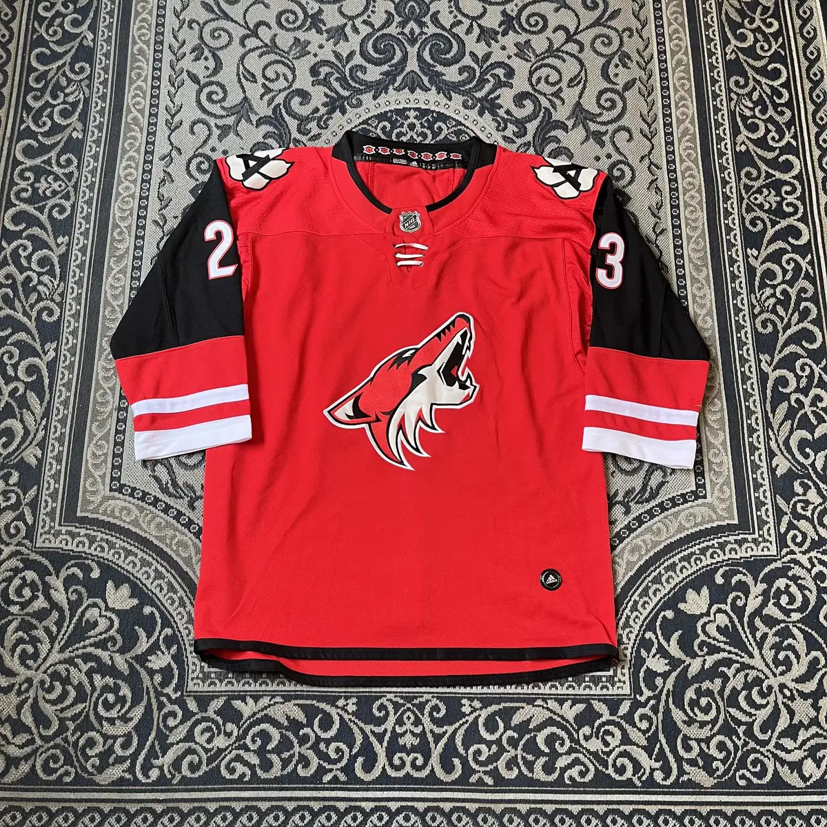 52 Adidas NHL Arizona Coyotes Jersey/W1644