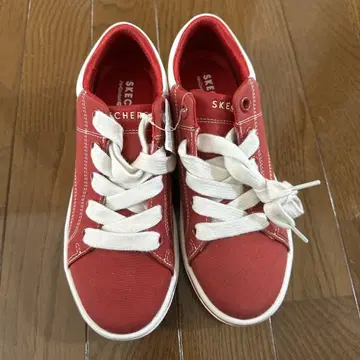 스케쳐스 SKECHERS 빨간색 스니커즈 통굽