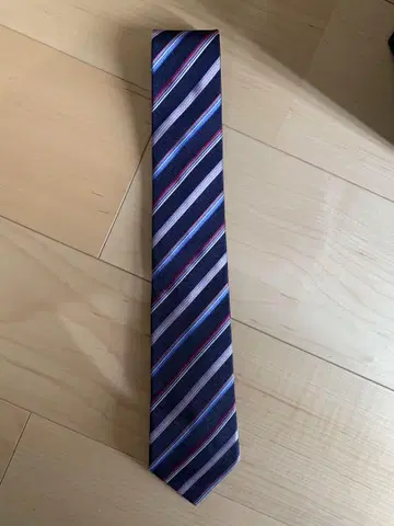 폴스미스 스트라이프 넥타이