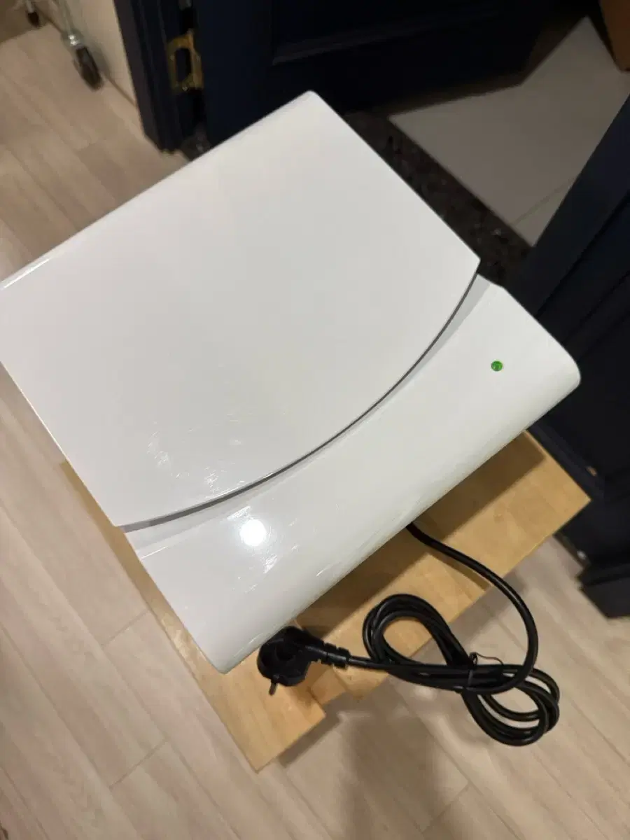 Bathroom Ventilation Fan Hood Hyundai Corporation COM-246