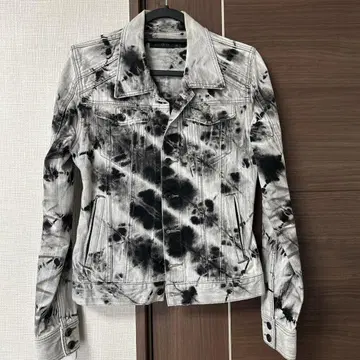 CIVARIZE 타이다이 블리치 데님 자켓