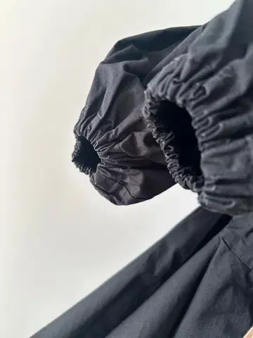 detente / shuan 슈안 블랙 블라우스