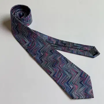 MISSONI 미쏘니 지그재그 자카드 실크 타이 미쏘니 패턴