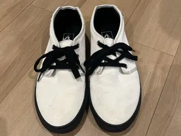 반스 CHUKKA MID V39CF WHITE/BLACK