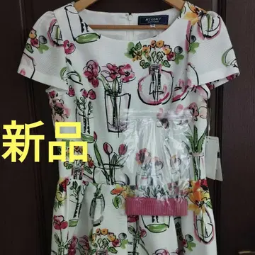 새상품 엠즈 그레이시 꽃병 패턴 반팔 무릎 기장 원피스 38호