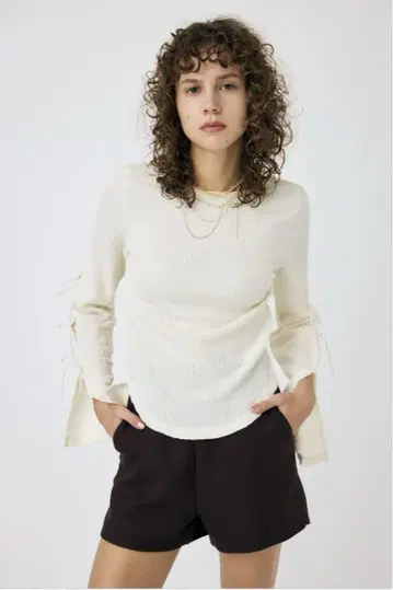 moussy SLEEVE RIBBON 상의