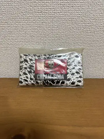 CREAM SODA 레오파드 무늬 키케이스
