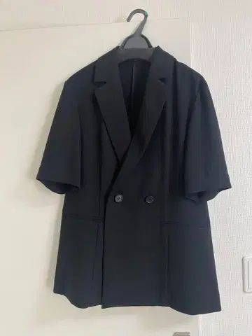 미라 오웬 숏 슬리브 자켓