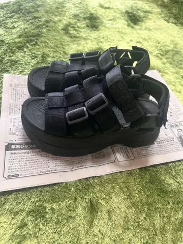SHAKA 통굽 샌들 24-25cm