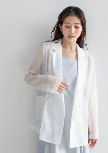 RANDA 더블 브레스트 시어 자켓 화이트