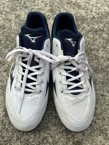 가격 인하! Mizuno 스파이크 화이트/네이비