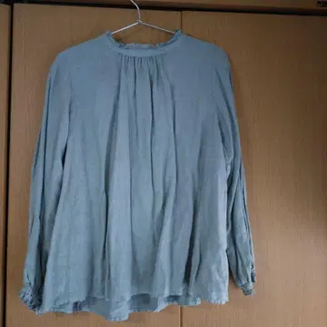 네스트로브 스탠드 프릴 블라우스 블루
