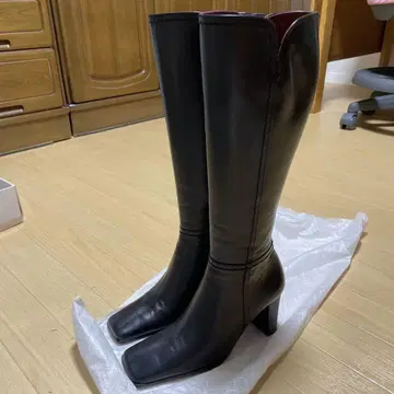 블랙 가죽 롱 부츠 스퀘어 힐