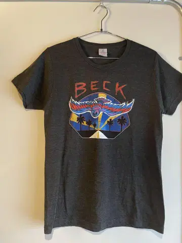 BECK 그래픽 티셔츠 다크 그레이