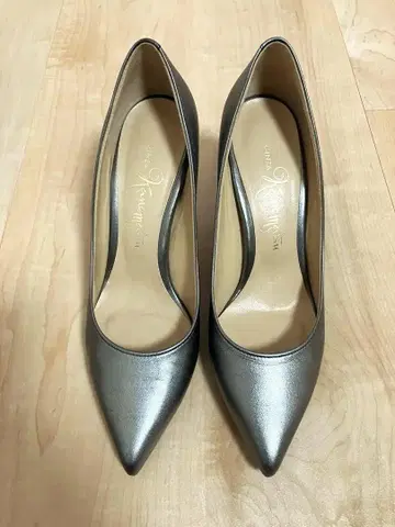 새상품급 긴자카네마츠 실버 하이힐 펌프스 22cm 결혼식 포멀