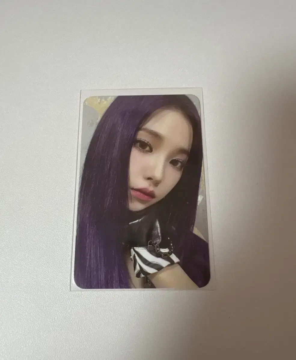 에스파 카리나 걸스 스탠드키링 포카 팔아요