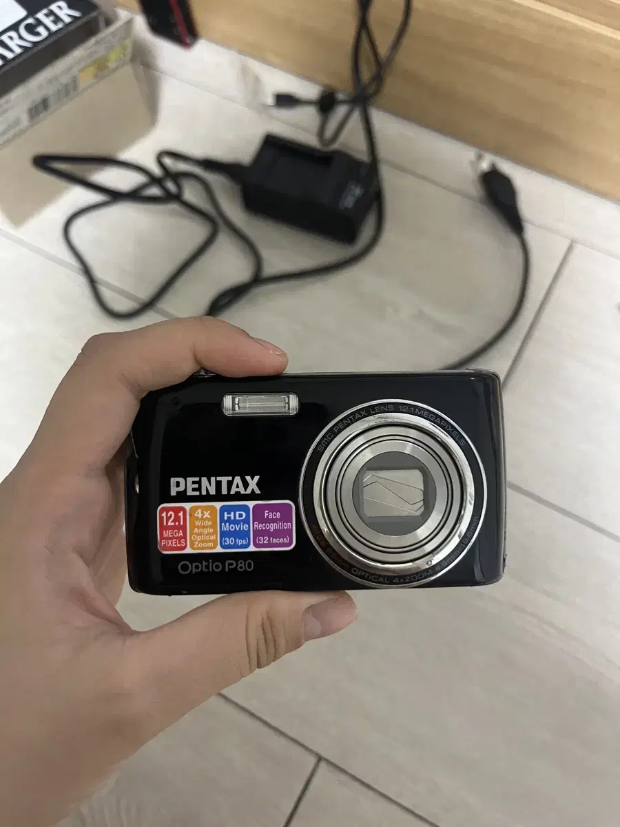 Ready to use) Pentax Optio p80 Vintage Digital Camera