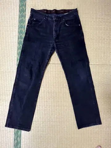 Wrangler 블랙 스트레이트 청바지 w34 L29