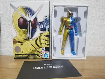 진골 조각 S.H.Figuarts 가면라이더 W 루나 트리거