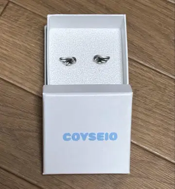 COYSEIO 코이세이오 WING EARRING SILVER 귀걸이