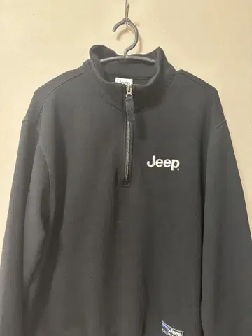Jeep 블랙 하프 지퍼 M